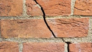 spalling brick cracks